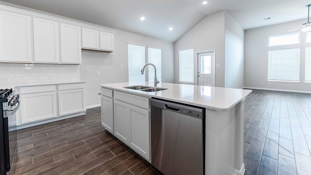 2730 Ruby Laurel Drive, Iowa Colony, TX 77583