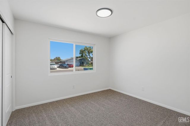 10701 Cave Avenue, Bakersfield, CA 93312