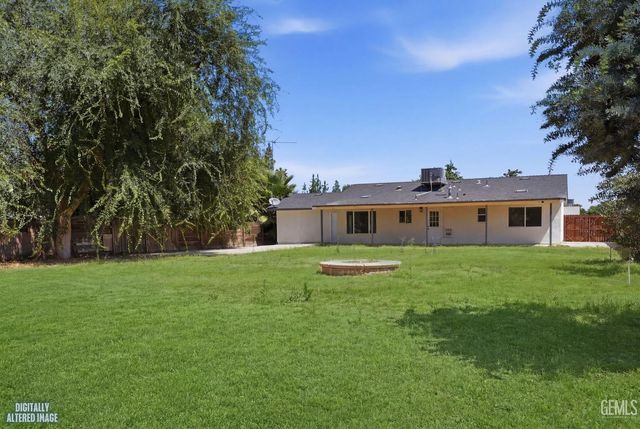 10701 Cave Avenue, Bakersfield, CA 93312