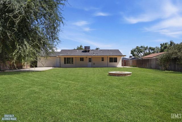 10701 Cave Avenue, Bakersfield, CA 93312
