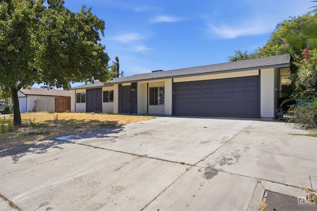 10701 Cave Avenue, Bakersfield, CA 93312