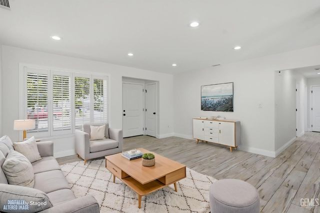 10701 Cave Avenue, Bakersfield, CA 93312