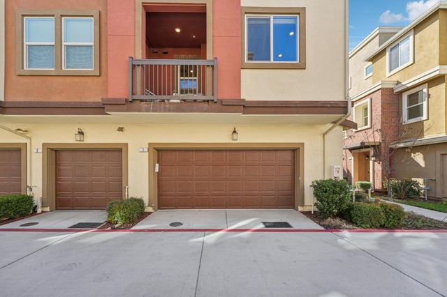 1015 Abruzzo Lane 1, San Jose, CA 95131