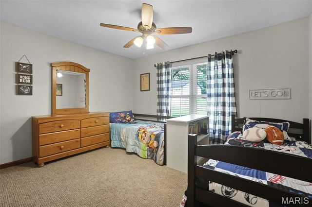 206 Pine Trail, Lebanon, IL 62254