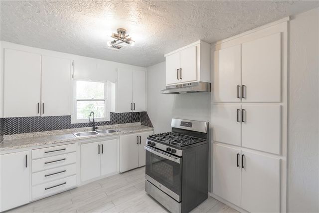 611 NW 95th Street, Oklahoma City, OK 73113