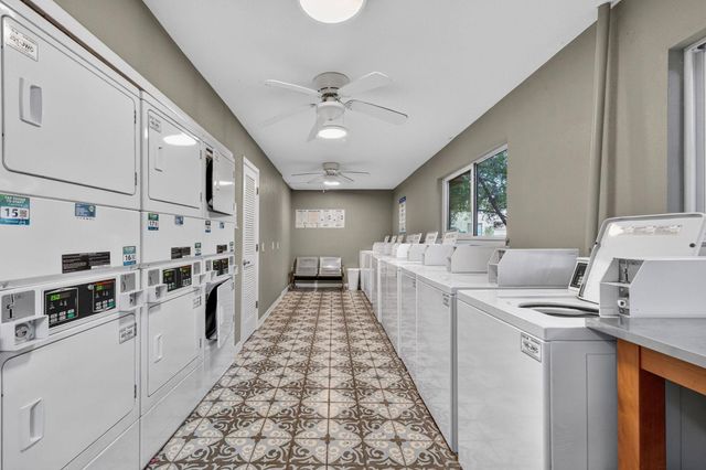 8210 Bent Tree RD 256, Austin, TX 78759