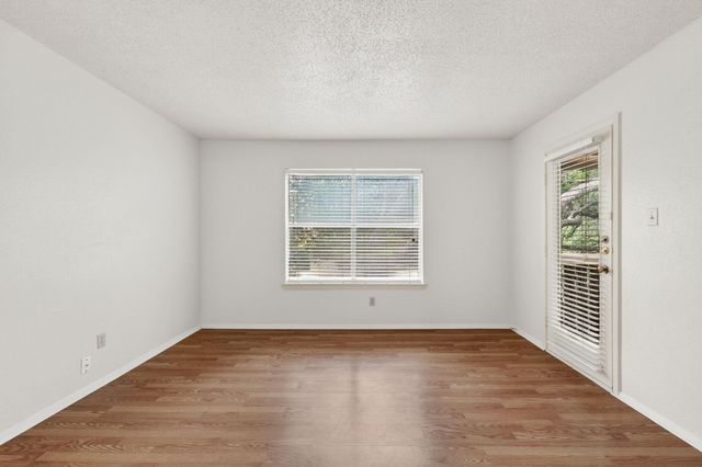 8210 Bent Tree RD 256, Austin, TX 78759