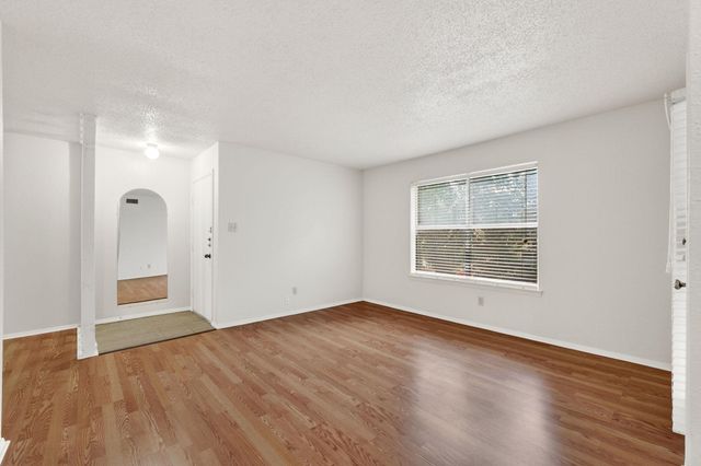 8210 Bent Tree RD 256, Austin, TX 78759