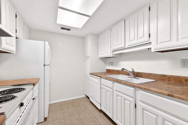 8210 Bent Tree RD 256, Austin, TX 78759