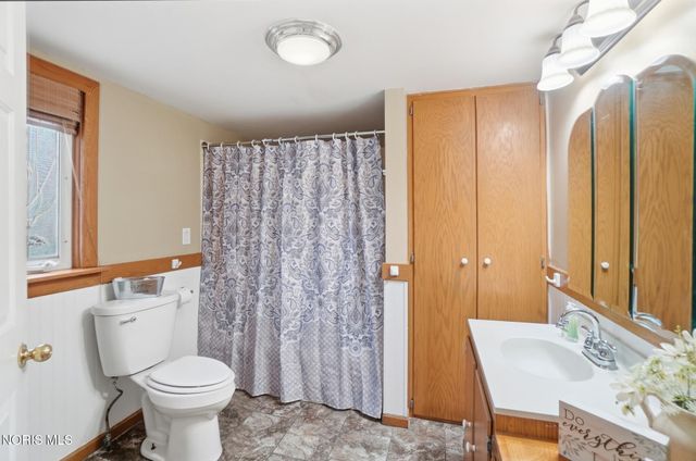 1301 Fishlock Avenue, Findlay, OH 45840