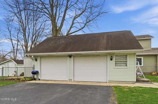 1301 Fishlock Avenue, Findlay, OH 45840