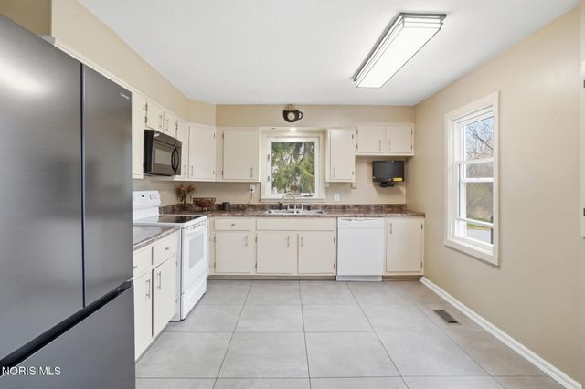 1301 Fishlock Avenue, Findlay, OH 45840