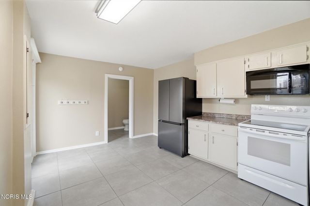 1301 Fishlock Avenue, Findlay, OH 45840