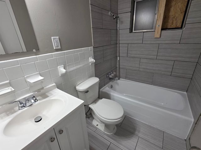 4625 WHITE FOX DR, Memphis, TN 38109