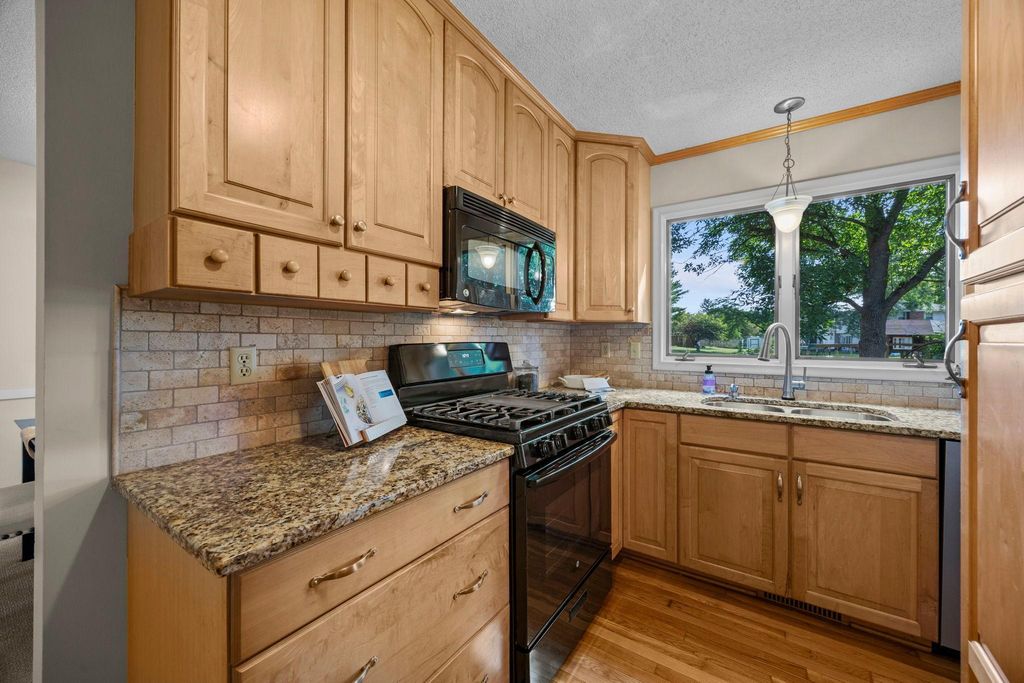 9609 Utica Road, Bloomington, MN 55437 — photo 3
