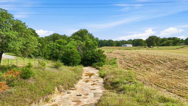579 County Road 4599, Boyd, TX 76023