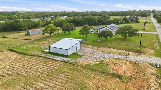 579 County Road 4599, Boyd, TX 76023
