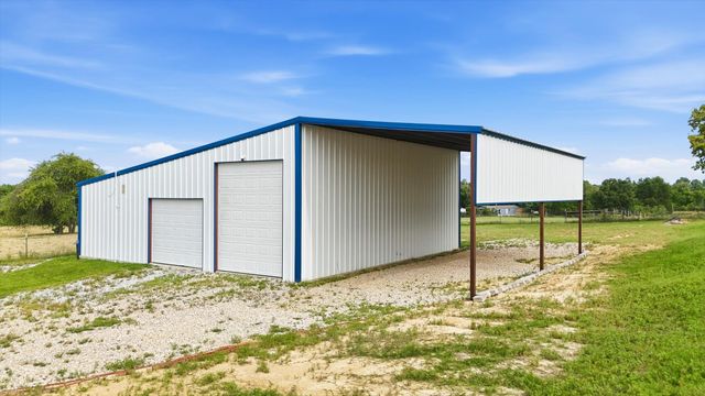 579 County Road 4599, Boyd, TX 76023