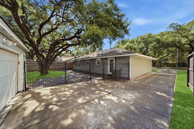 3326 Cloverdale Street, Houston, TX 77025
