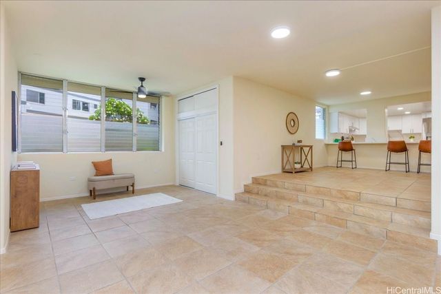 46-283 Kahuhipa Street C-B1, Kaneohe, HI 96744