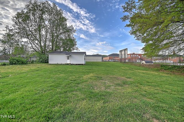 234 West Doe Avenue, Elizabethton, TN 37643