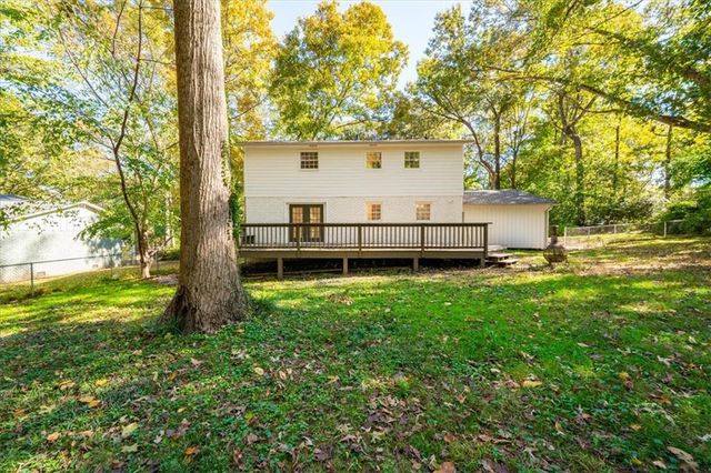 33 Old Farm Road, Marietta, GA 30068