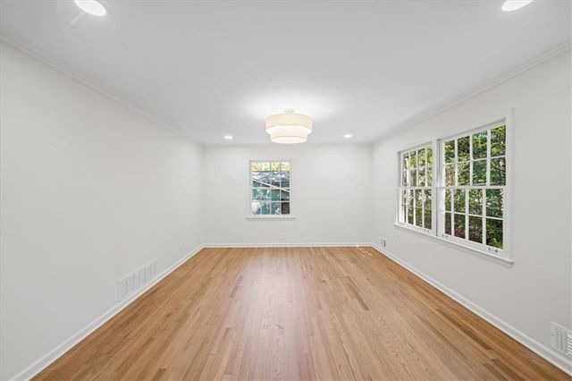 33 Old Farm Road, Marietta, GA 30068