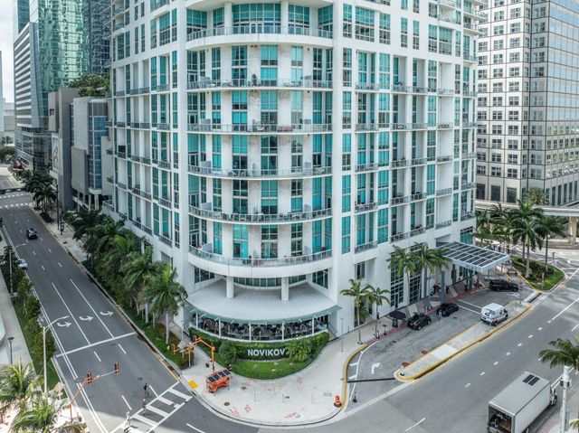 300 S Biscayne Boulevard L-832, Miami, FL 33131