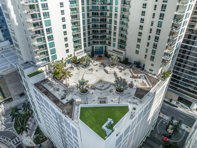 300 S Biscayne Boulevard L-832, Miami, FL 33131