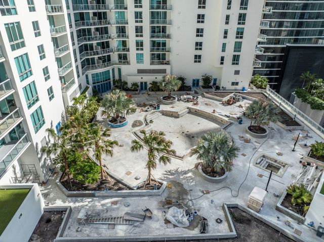 300 S Biscayne Boulevard L-832, Miami, FL 33131