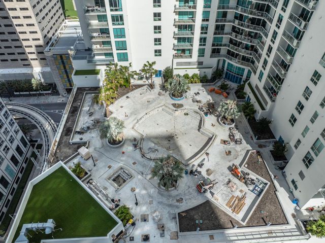 300 S Biscayne Boulevard L-832, Miami, FL 33131