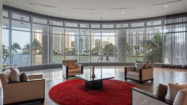 300 S Biscayne Boulevard L-832, Miami, FL 33131