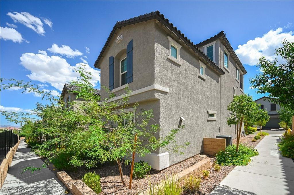 10610 Sariah Skye Avenue, Las Vegas, NV 89166 — photo 4