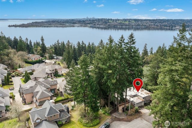 7237 NE 121st Place, Kirkland, WA 98034