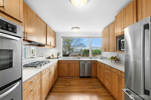 7237 NE 121st Place, Kirkland, WA 98034