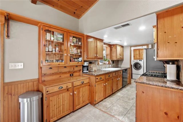 17657 Hayes Avenue, Lake Elsinore, CA 92530