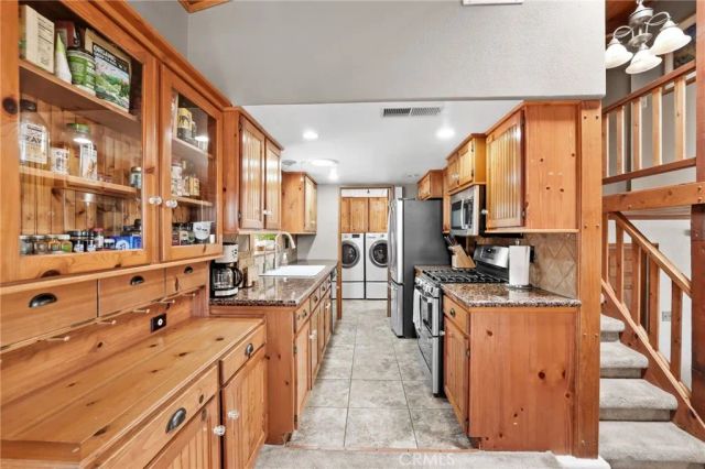 17657 Hayes Avenue, Lake Elsinore, CA 92530