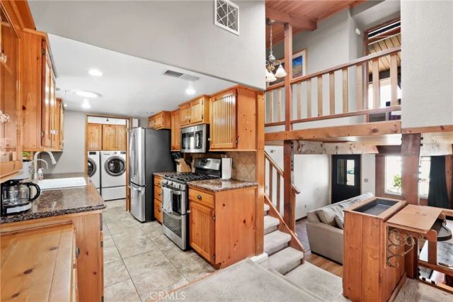 17657 Hayes Avenue, Lake Elsinore, CA 92530