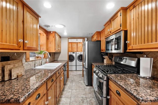 17657 Hayes Avenue, Lake Elsinore, CA 92530