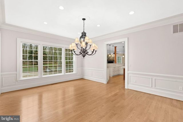 11913 CHAPEL RD, Clifton, VA 20124