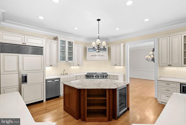 11913 CHAPEL RD, Clifton, VA 20124