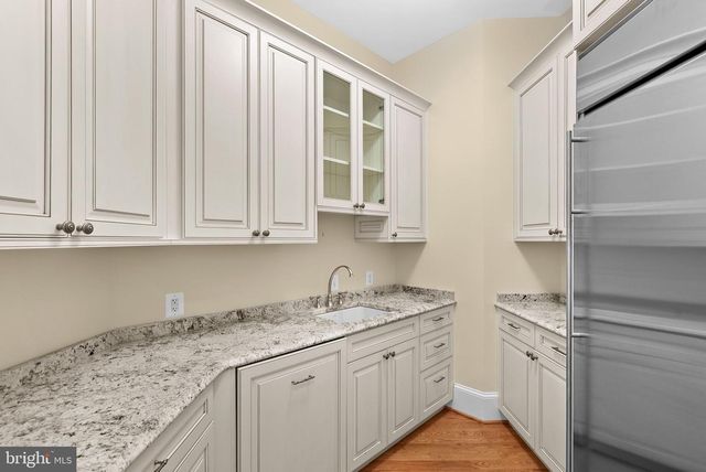 11913 CHAPEL RD, Clifton, VA 20124