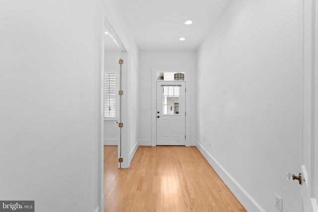 11913 CHAPEL RD, Clifton, VA 20124