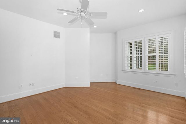 11913 CHAPEL RD, Clifton, VA 20124