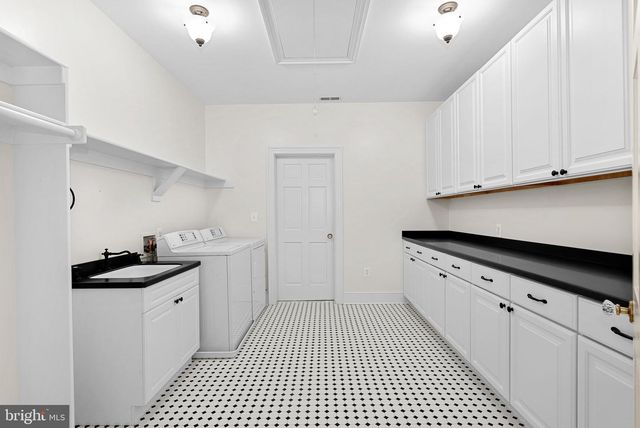 11913 CHAPEL RD, Clifton, VA 20124