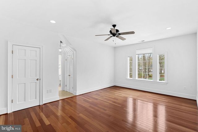 11913 CHAPEL RD, Clifton, VA 20124