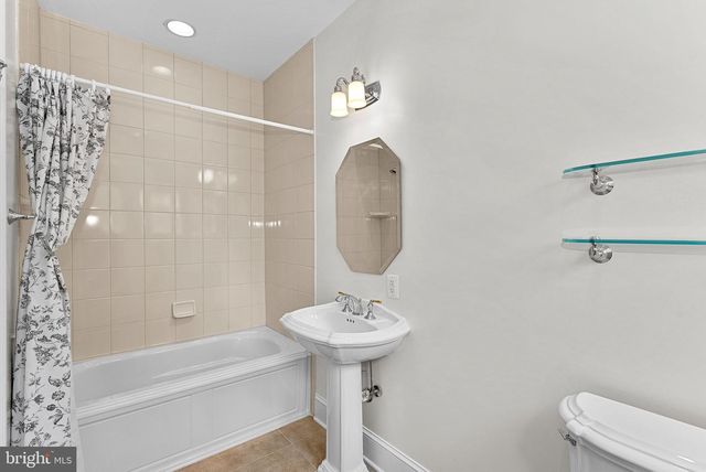 11913 CHAPEL RD, Clifton, VA 20124