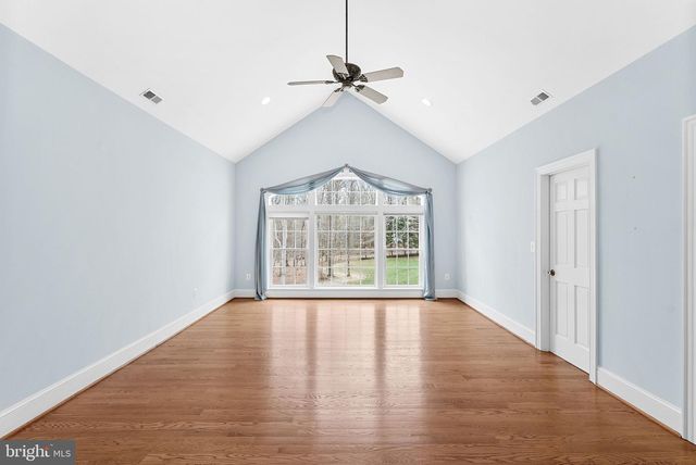 11913 CHAPEL RD, Clifton, VA 20124