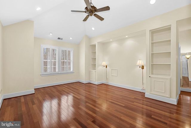 11913 CHAPEL RD, Clifton, VA 20124