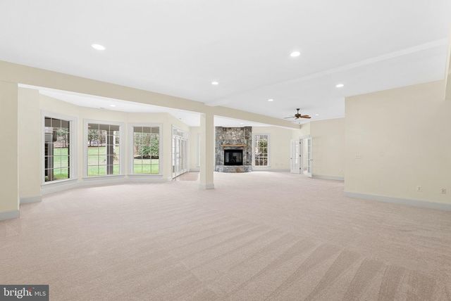 11913 CHAPEL RD, Clifton, VA 20124